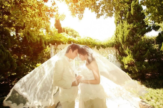 以客户需求为导向，牵手一生搭建个性化婚恋平台